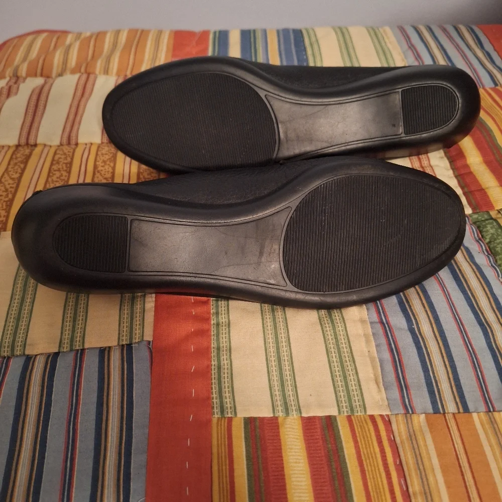 SAS Easy Times Women's Black Leather Slip-on Flats Size 8.5